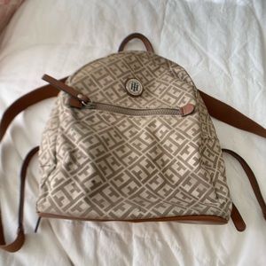 Tommy Hilfiger Mini Backpack 🤎